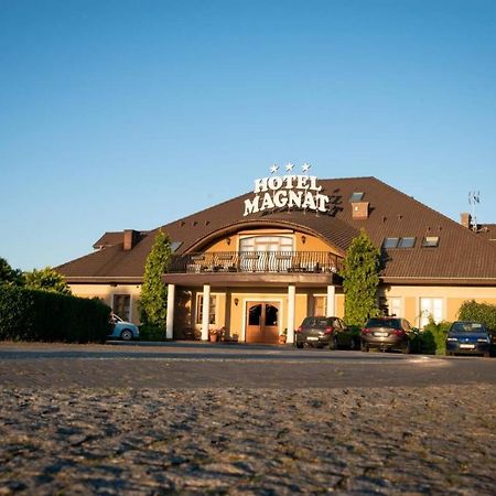 Hotel Magnat Słupca 외부 사진