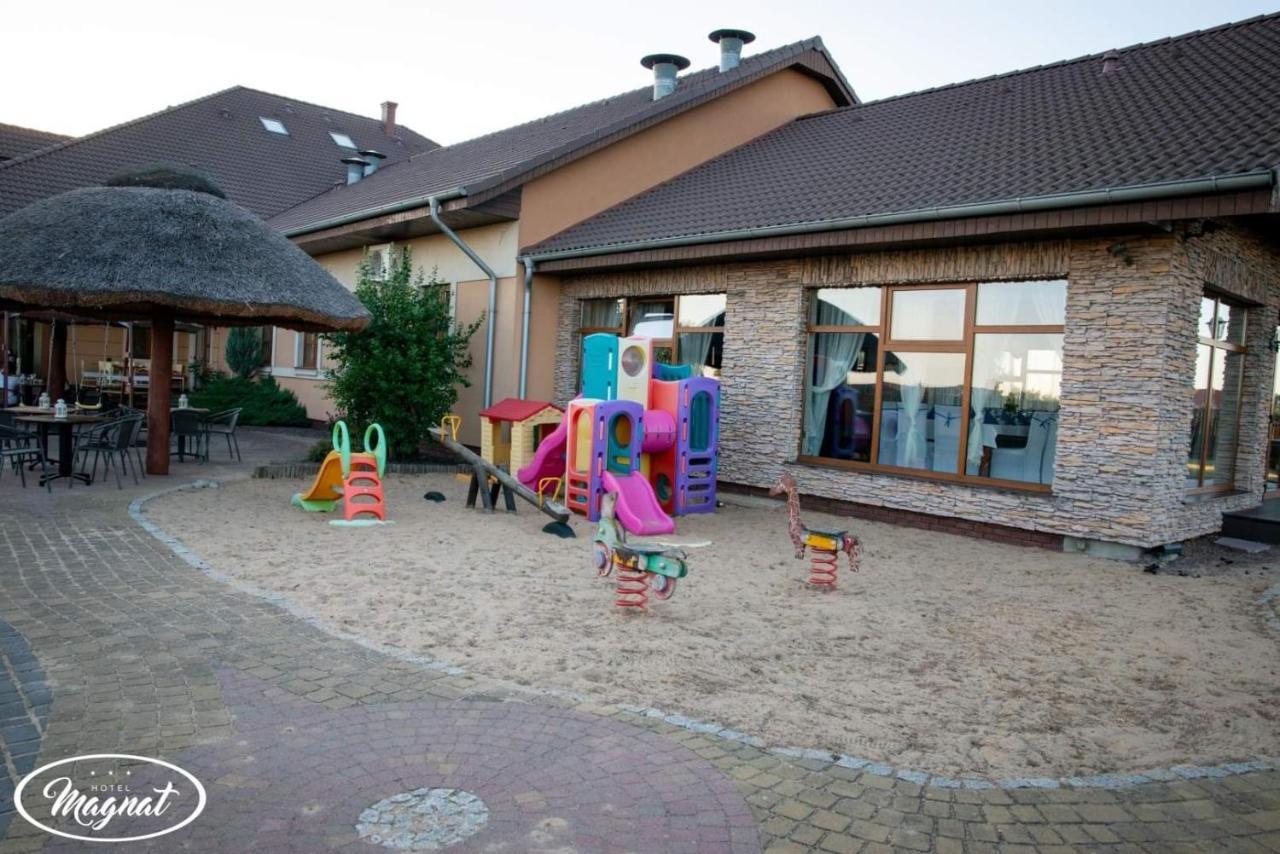 Hotel Magnat Słupca 외부 사진